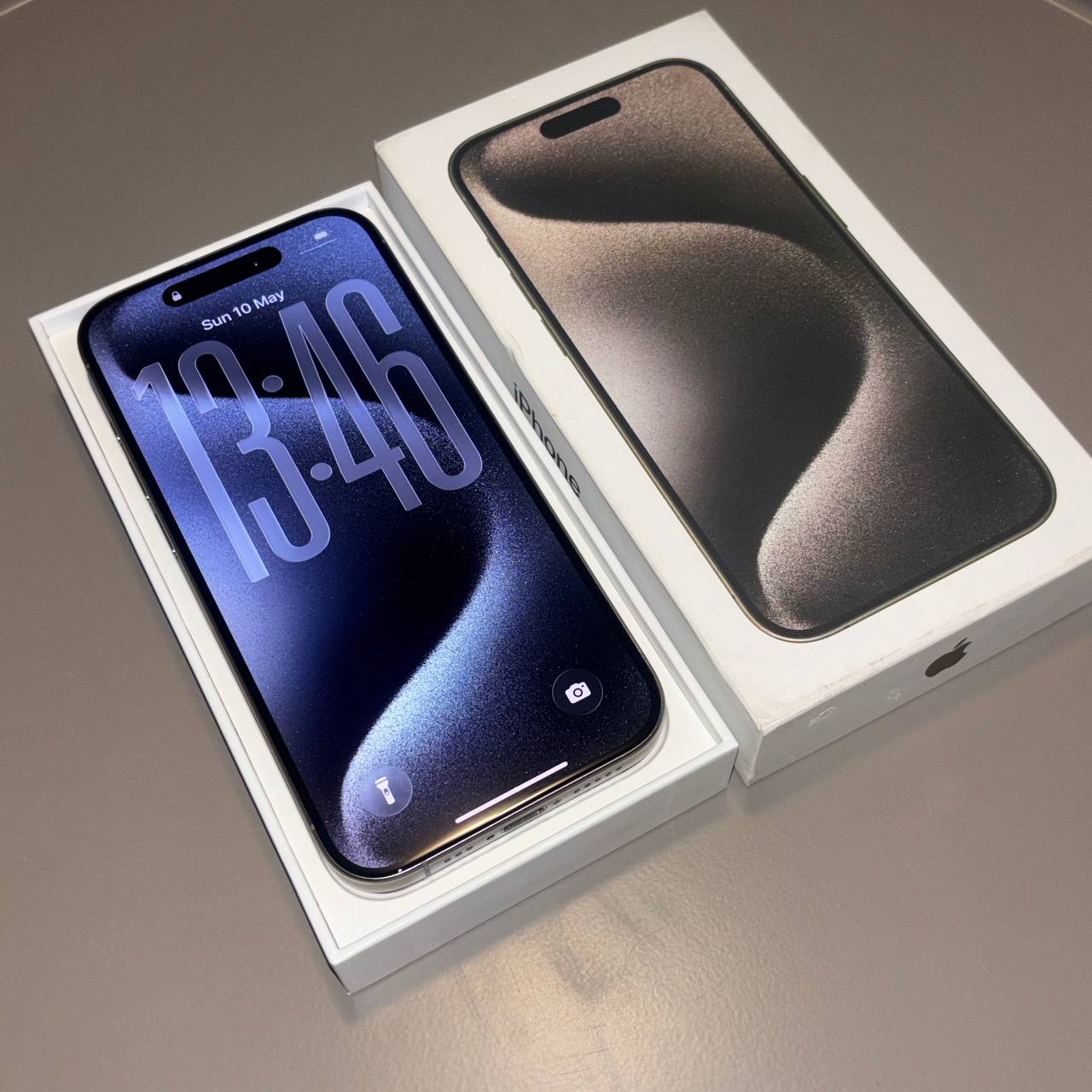iPhone 15 Pro Natural Titanium