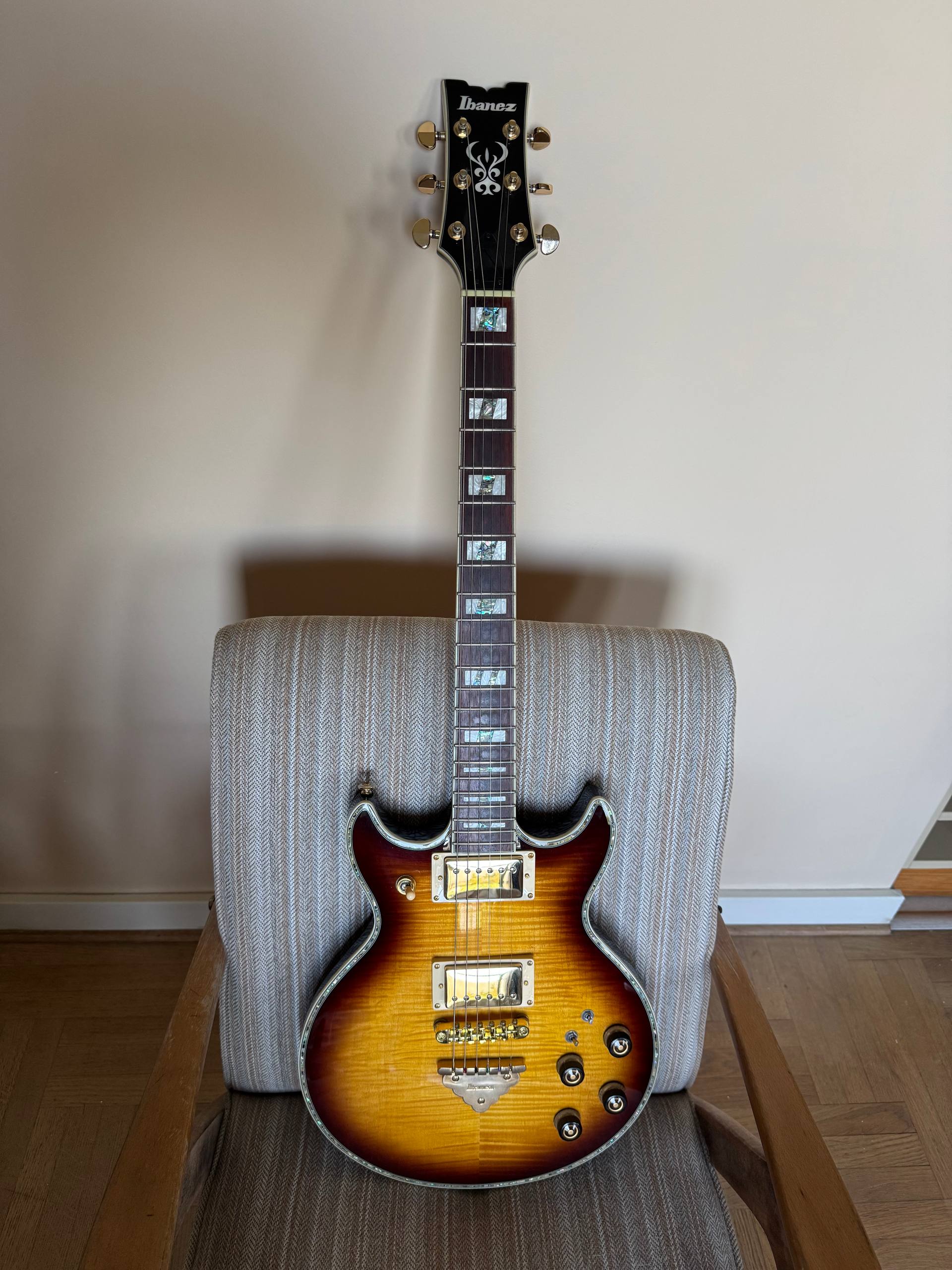 Электрогитара Ibanez AR420-VLS
