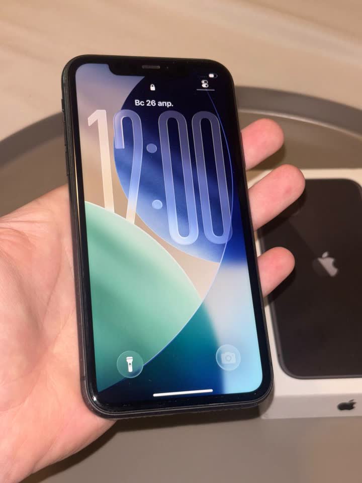 iPhone 11 Black 64gb