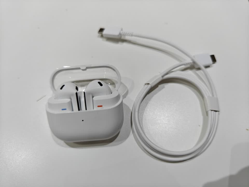 Наушники Samsung Galaxy Buds 3
