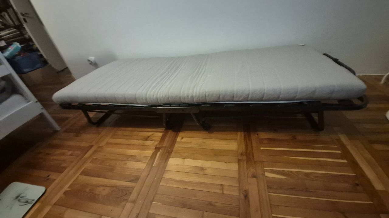 Раскладушка, Белград, Врачар, 4000 динар