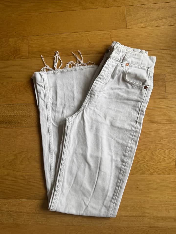 Белые длинные джинсы Zara