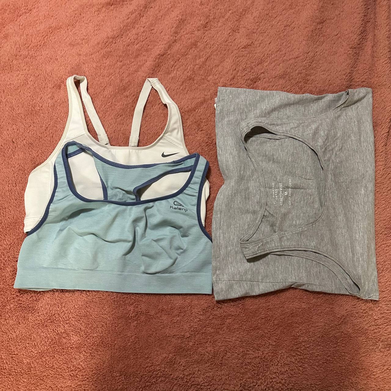 Dva sportska topa i majica Primark