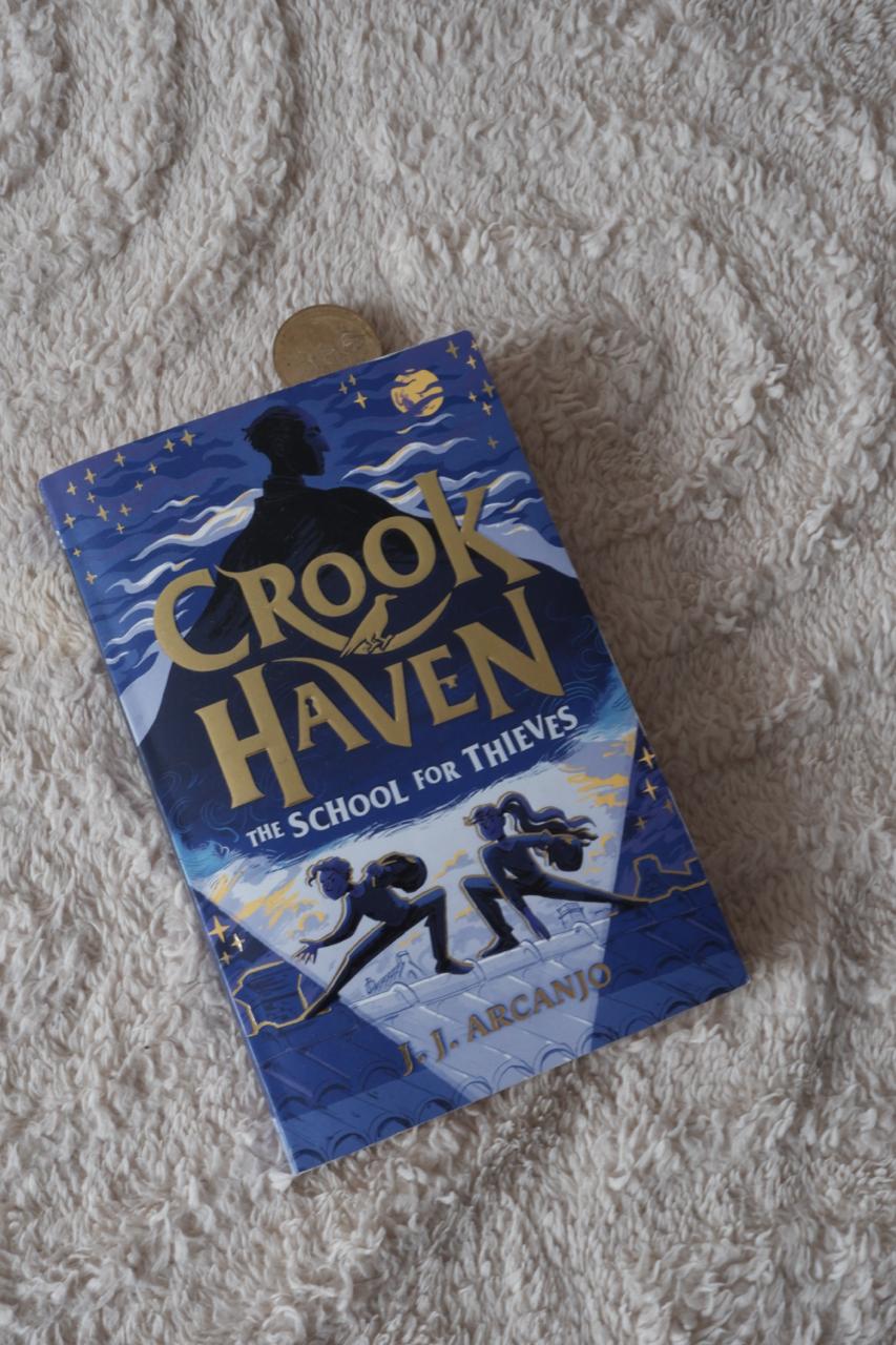 Книга CrookHaven, английский язык