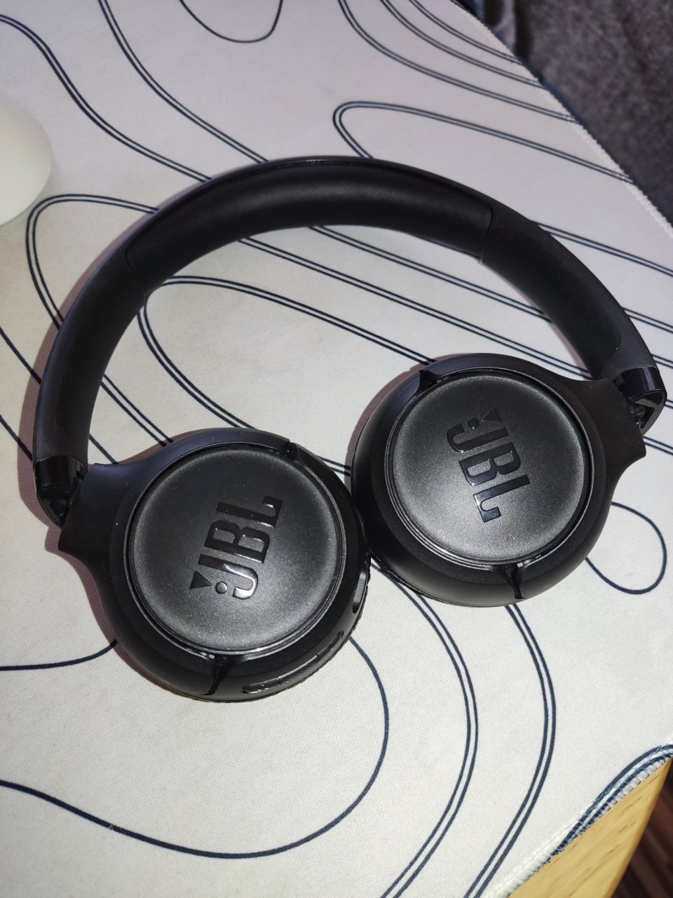 Продам наушники JBl Tune 530BT Black