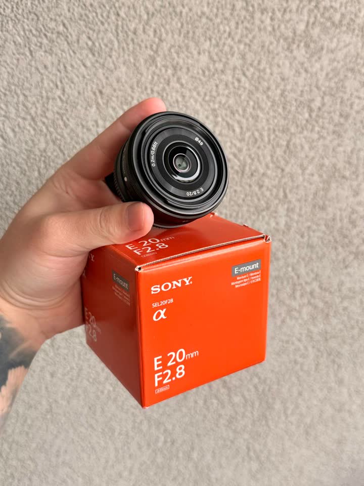 Sony 20mm 2.8