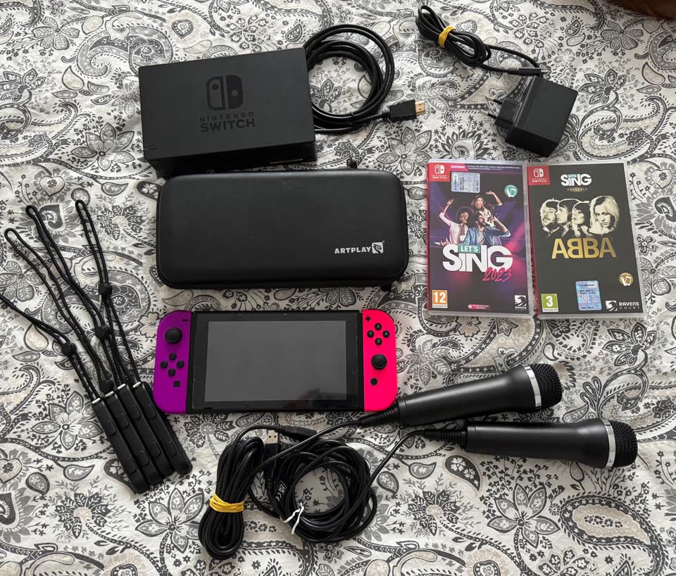 Nintendo Switch с большим комплектом