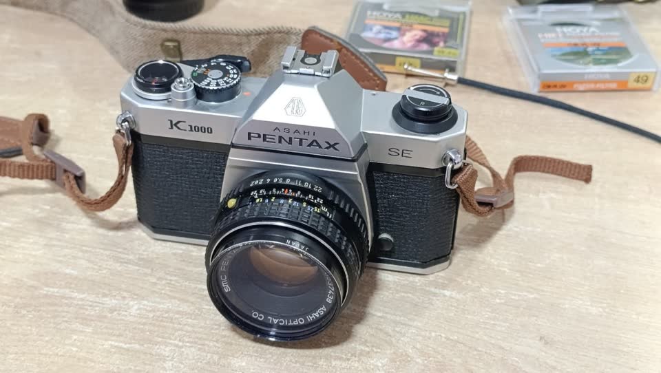 Продажа фотоаппарата Asahi Pentax K1000 SE и плёнки в Белграде