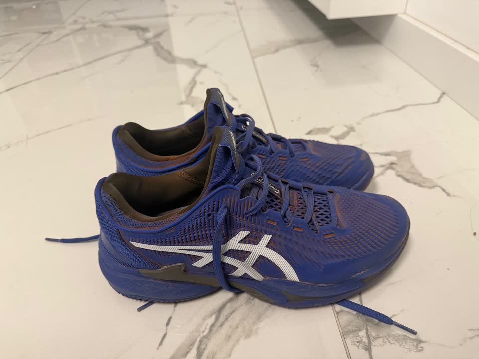 Продаю Asics Court FF 3