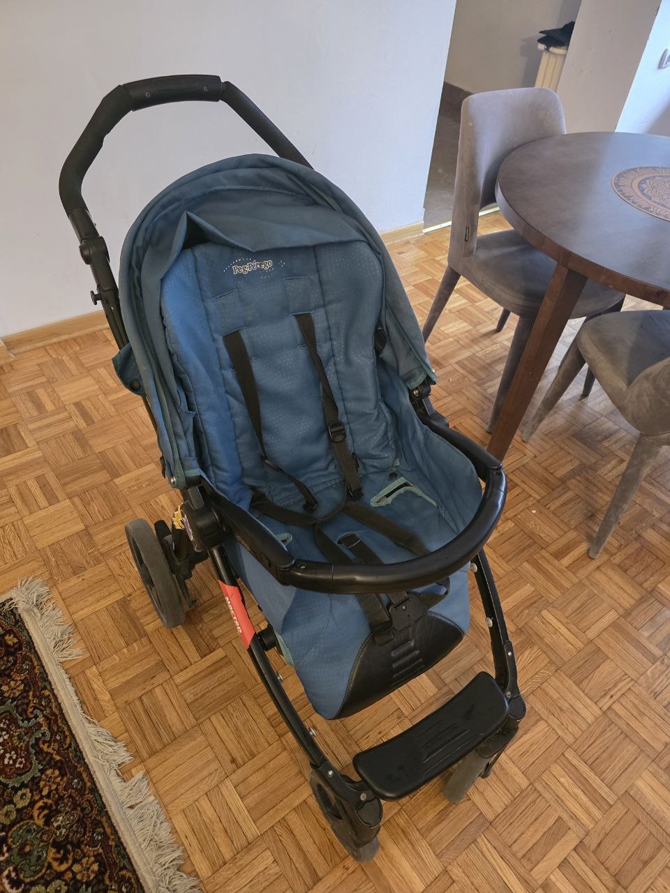 Прогулочная коляска Peg Perego б/у.