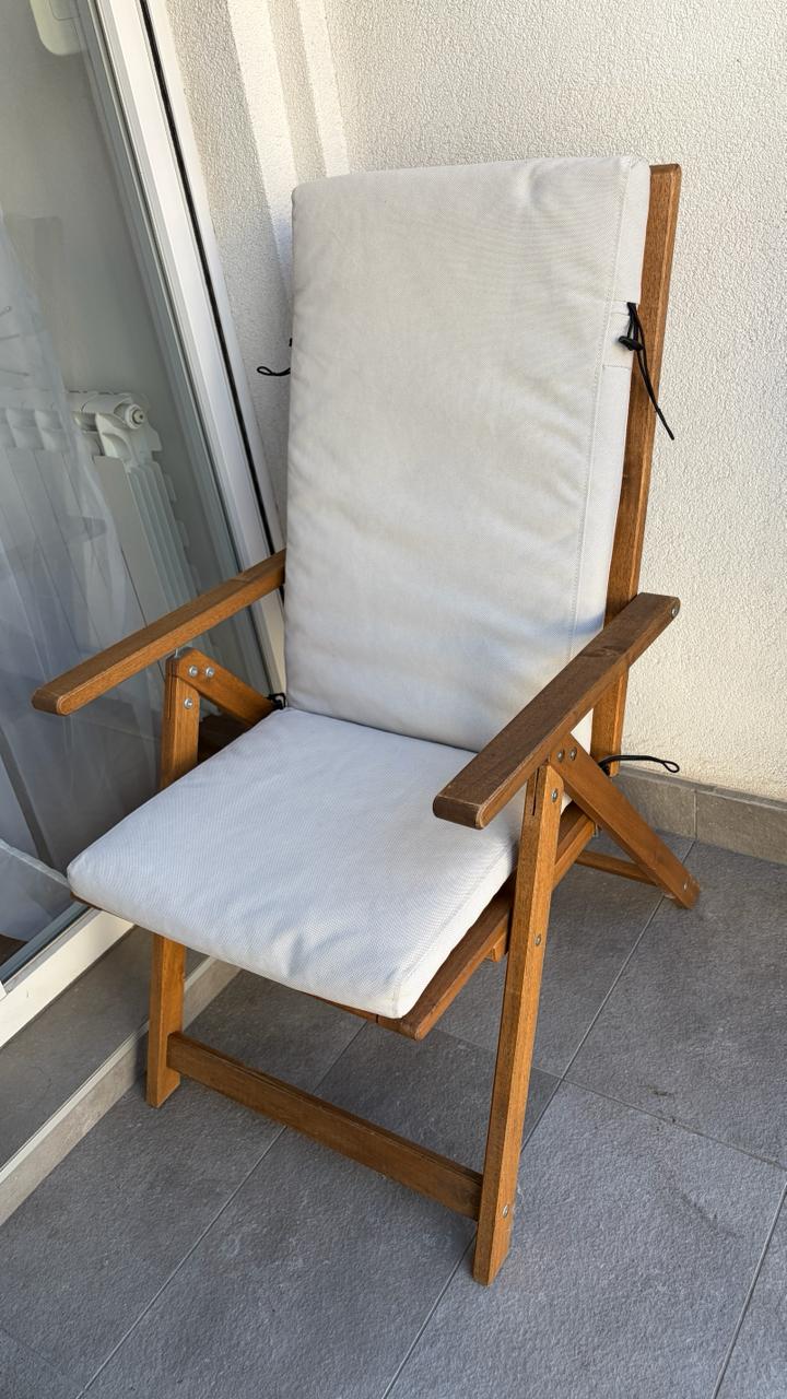 2 baštenske stolice IKEA + jastuci