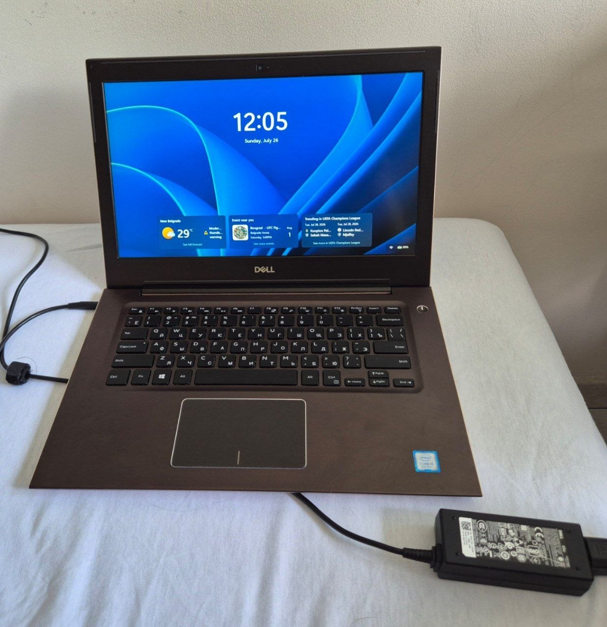 Prodajem lični laptop Dell Vostro 5471