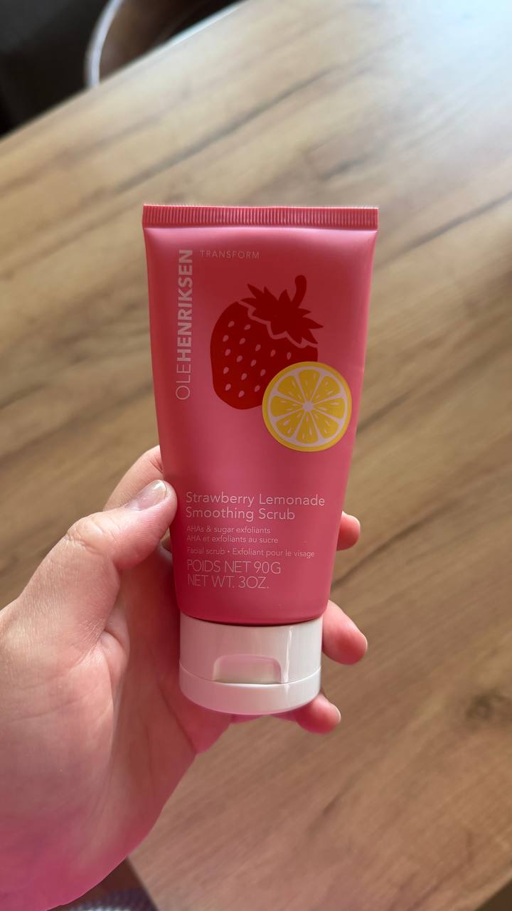 Скраб Ole Henriksen и осветляющий спрей для волос John Frieda