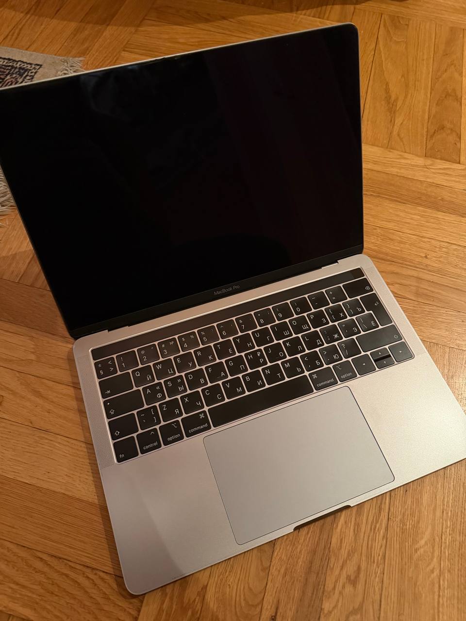 Apple MacBook Pro 13-inch (2019)