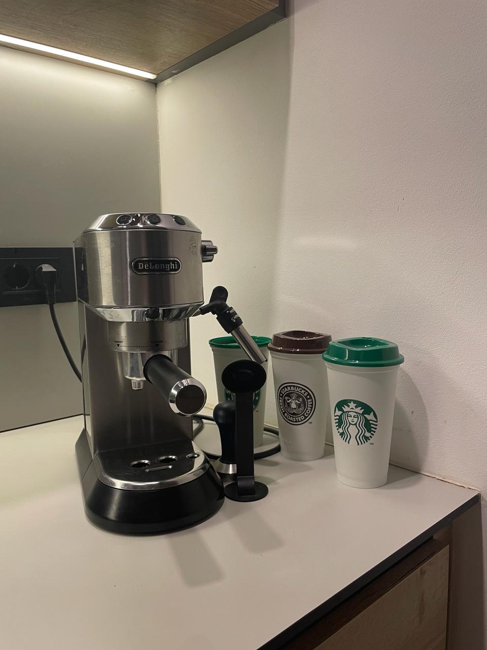 Кофемашина DeLonghi EC685 + аксессуары