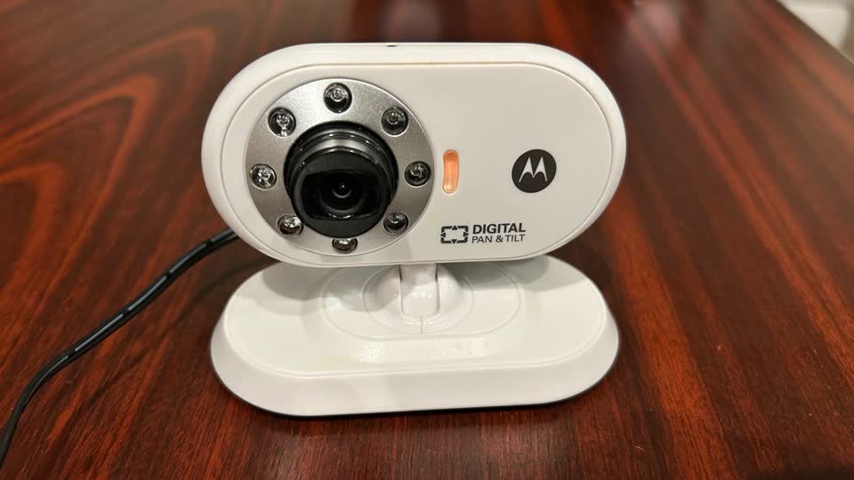 Видео няня Motorola.