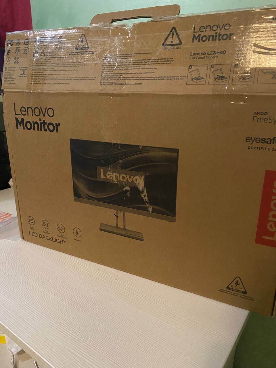 Prodajem monitor Lenovo L22e-40