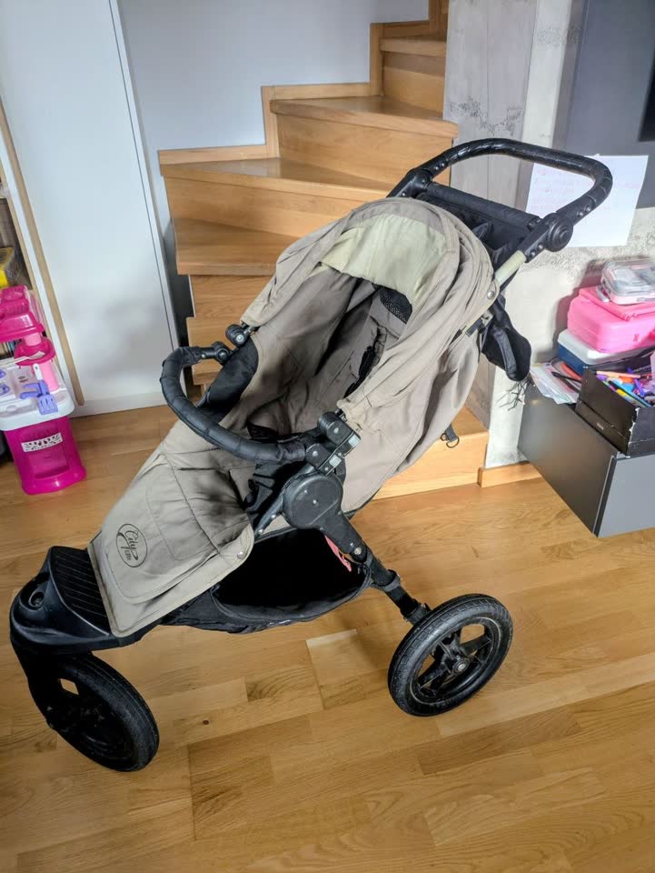 Прогулочная коляска Baby Jogger City Elite