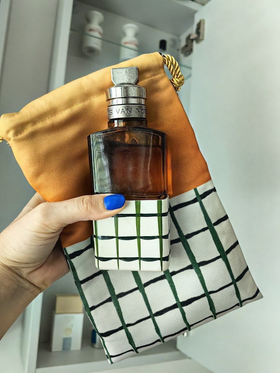 Парфюм Dries Van Noten Rock the Myrrh