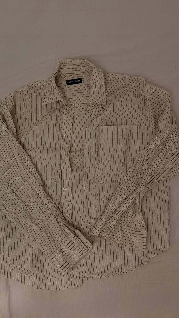 рубашка zara с мятым эффектом размер м