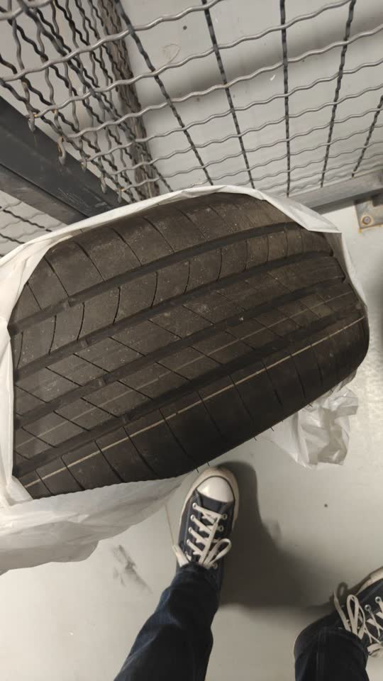 Продам новые Goodyear Eagle F1 225/40/18 с Audi S3
