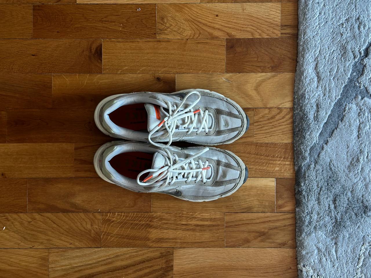 Кроссовки Nike
