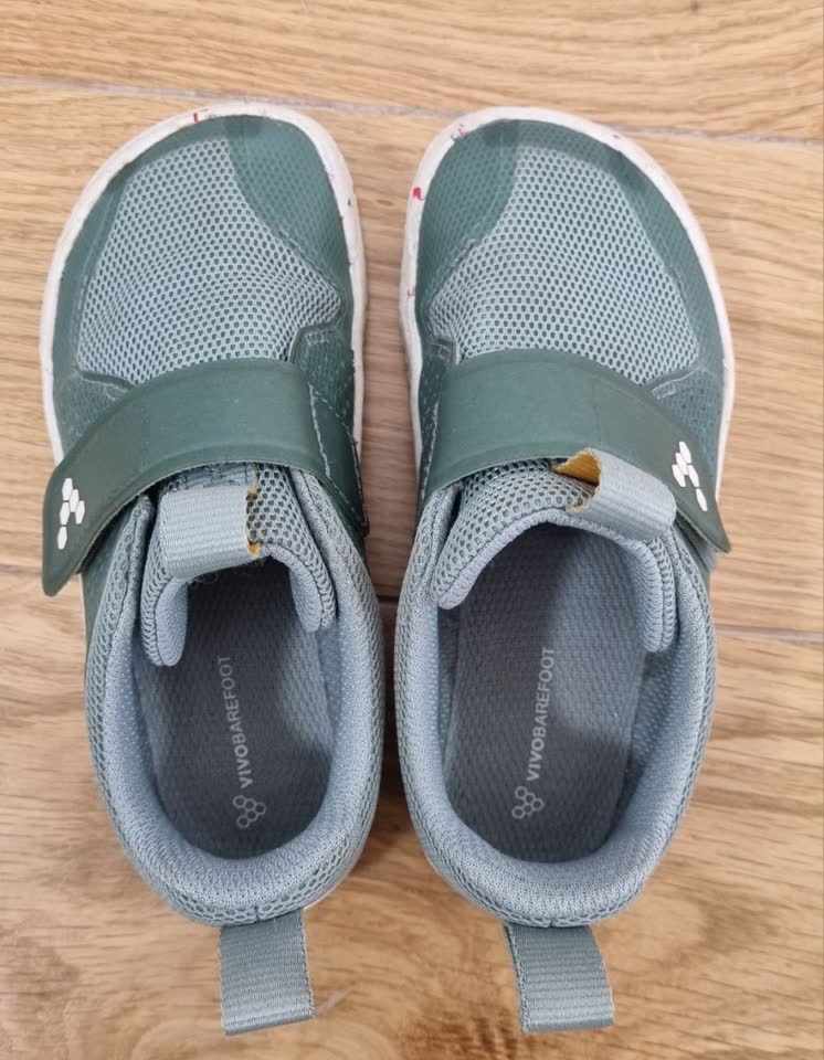 Босоногие кроссовки vivobarefoot 27 размер
