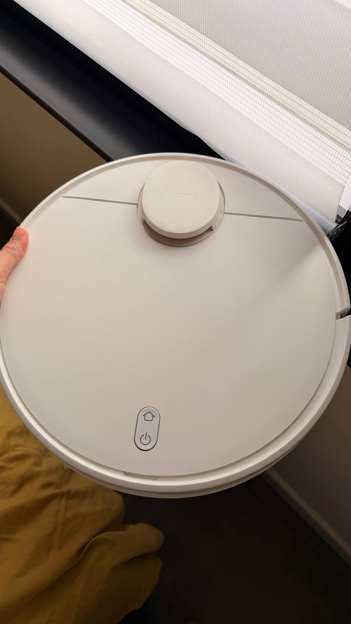Perući robotski usisivač Xiaomi Mi mop s10. 13.000rsd. Vračar