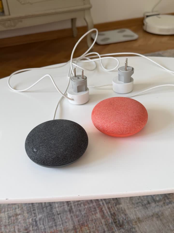 Умная колонка Google Home Mini (1 gen)