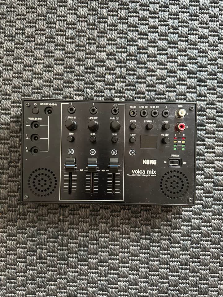 Продам микшер Korg Volca mix