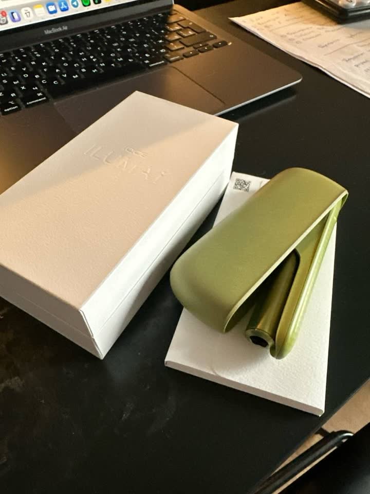 Срочно продам IQOS ILUMA i