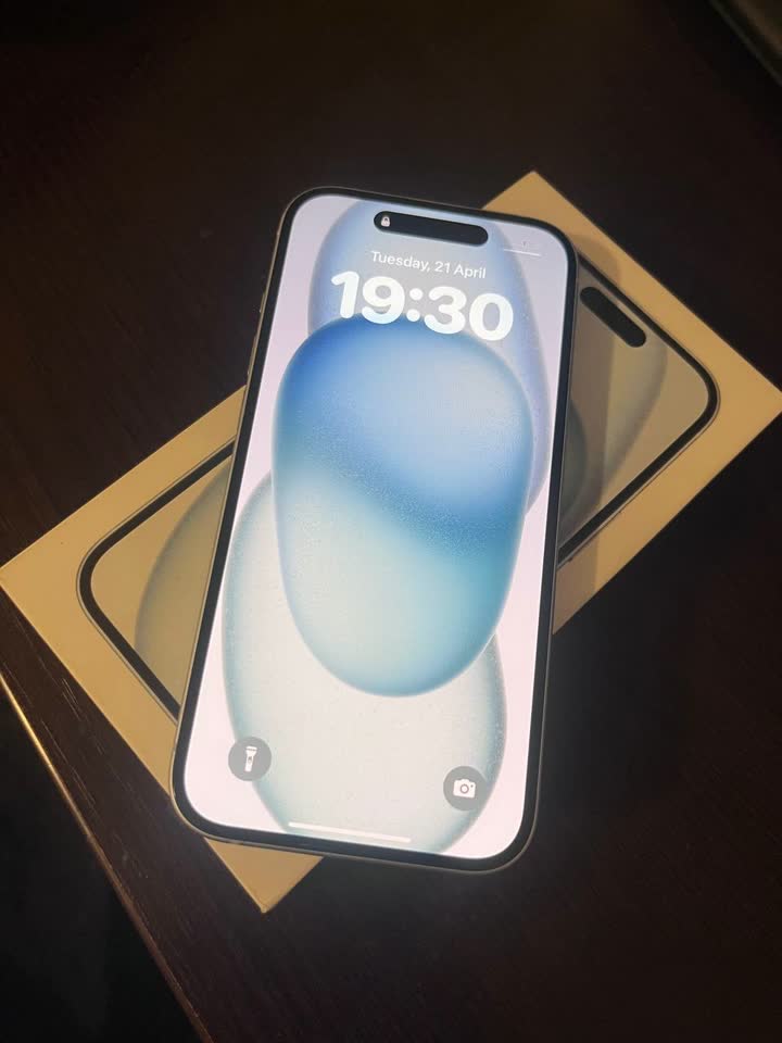 iPhone 15 Blue 128 gb