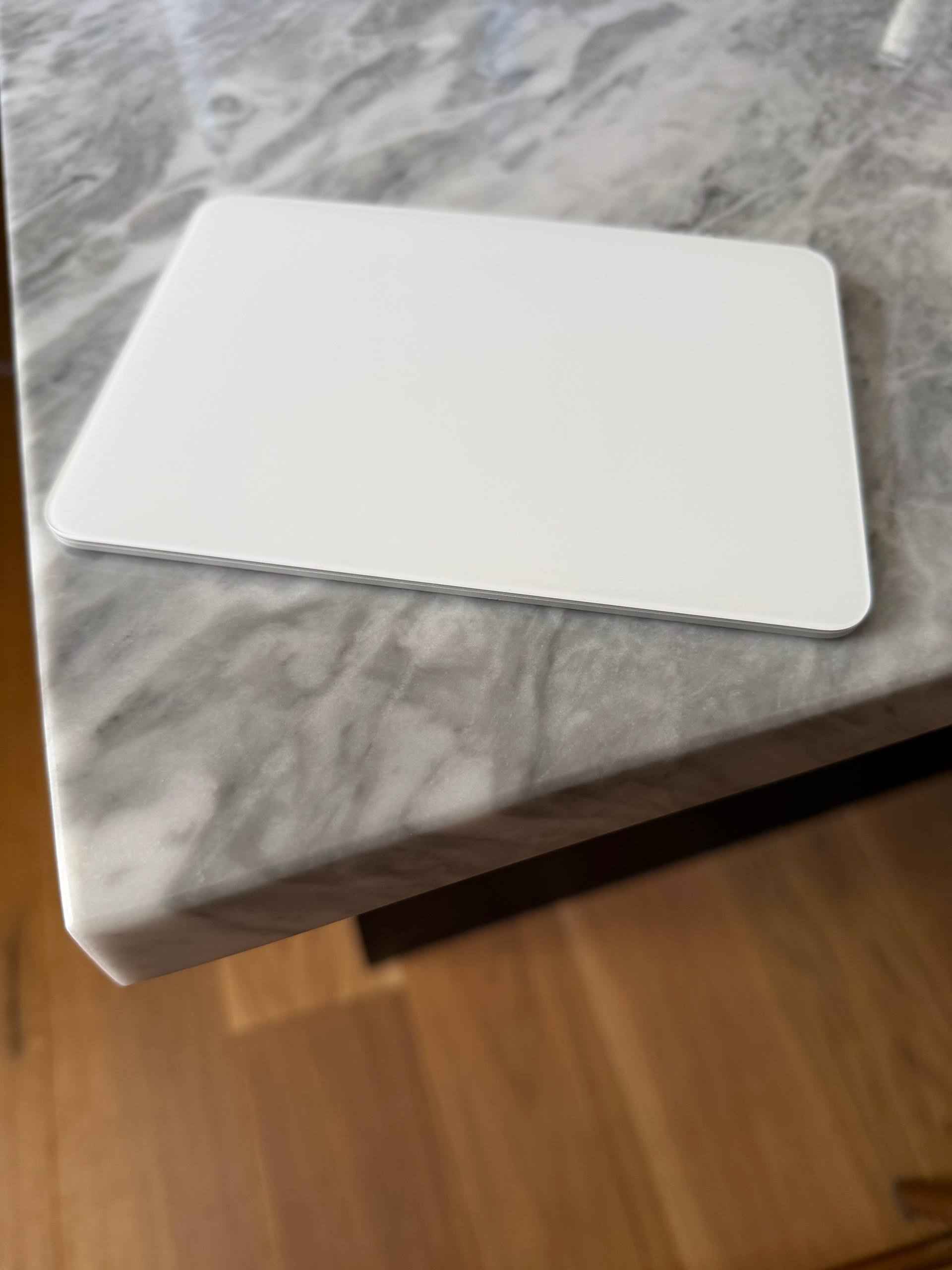Apple Magic Trackpad (Lightning)