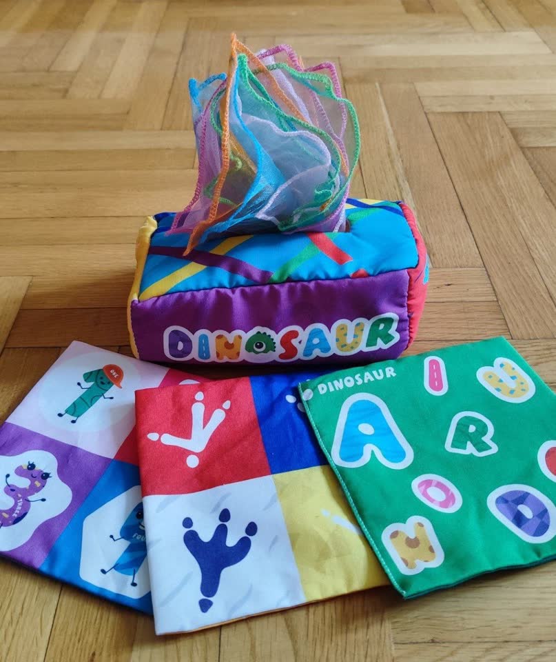 Продаю игрушки и детские вещи
