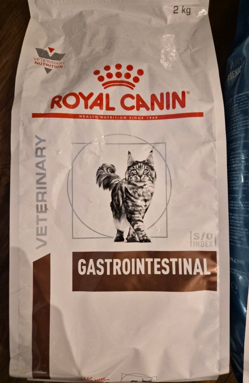 Продам новую нераспечатанную упаковку кошачьего корма Royal Canin Gastrointestinal 2 кг