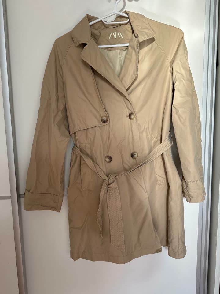 Бомбер HM и плащ Zara для девочки 146-152