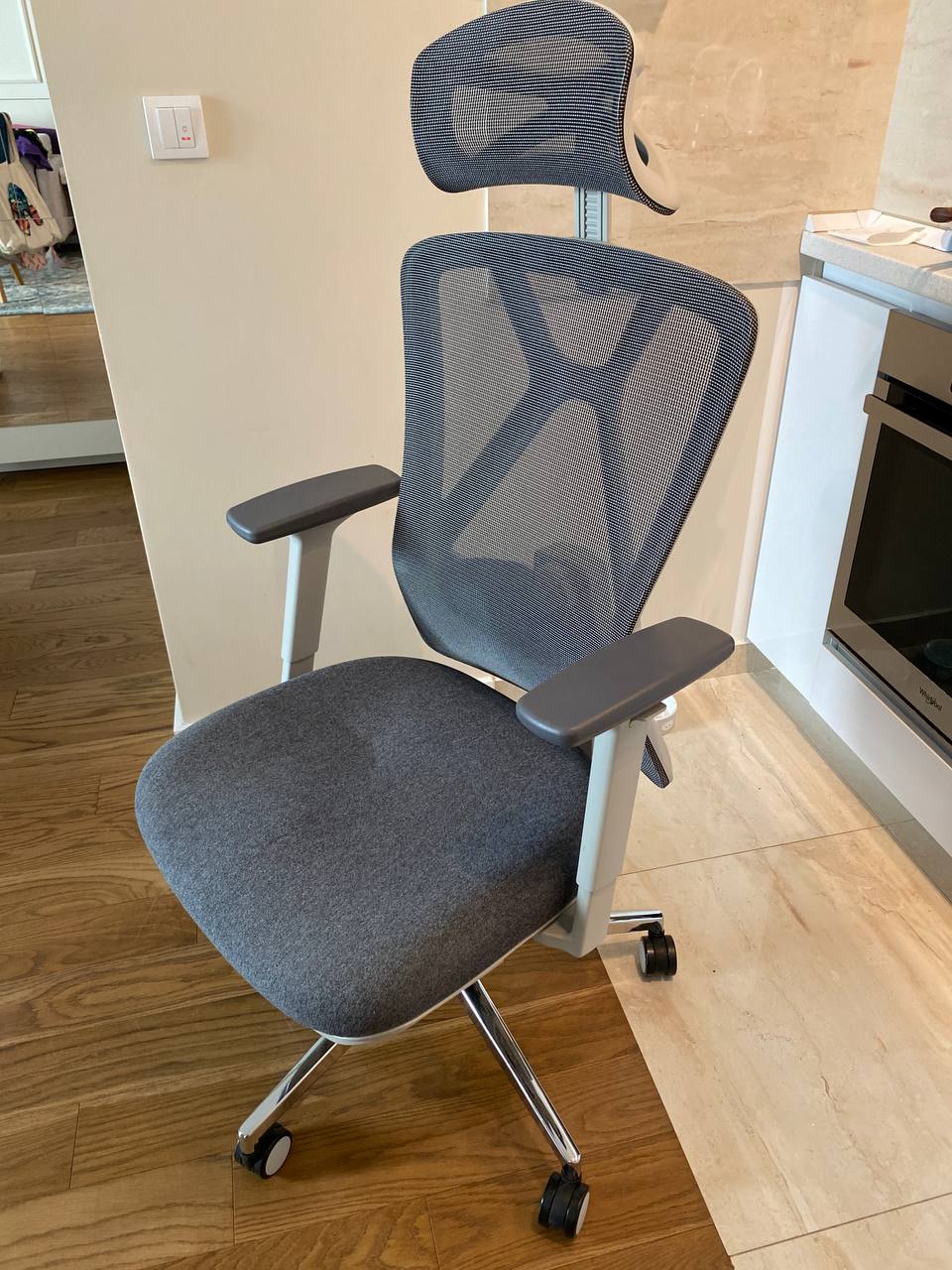 Kompjuterska ergonomska stolica MB Stolice 32 G