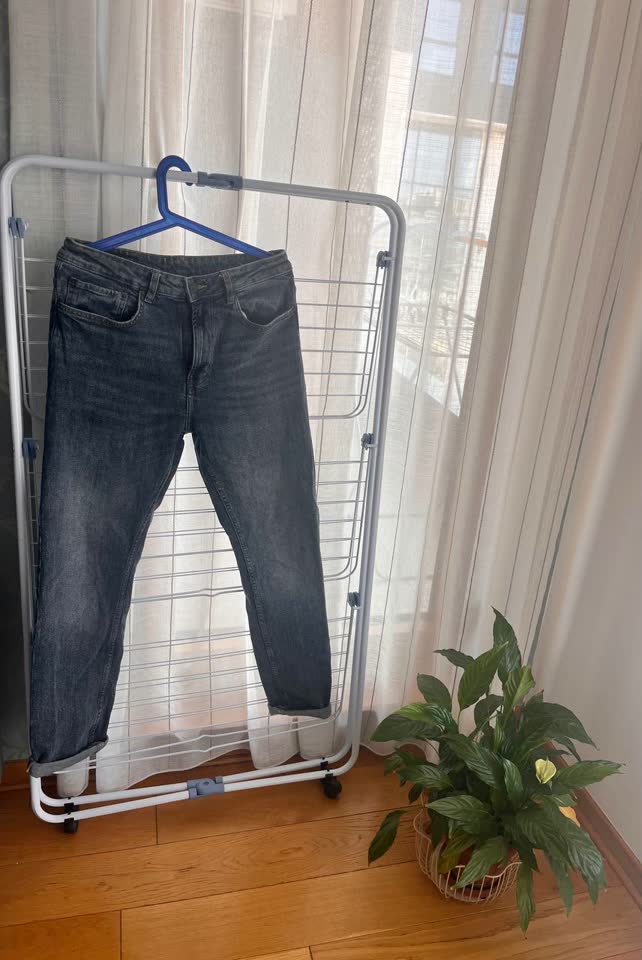 Мужские джинсы Pull&Bear, маркировка 38, подойдут на M
