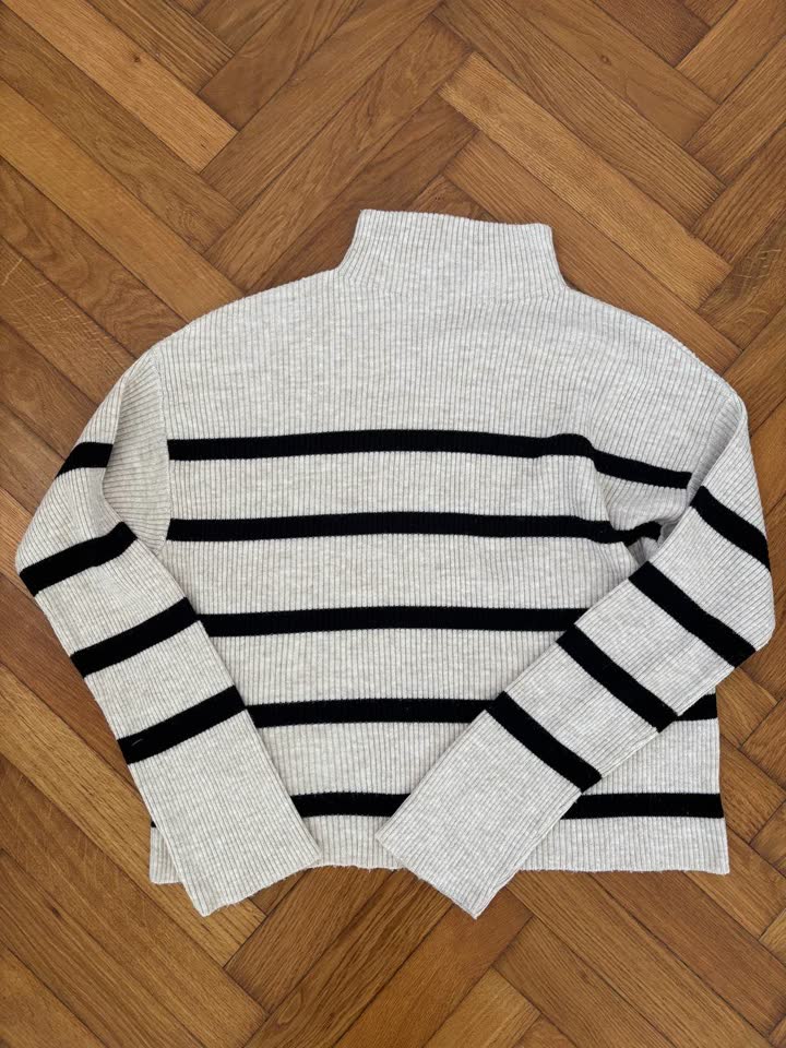 •džemper Cotton 500 din