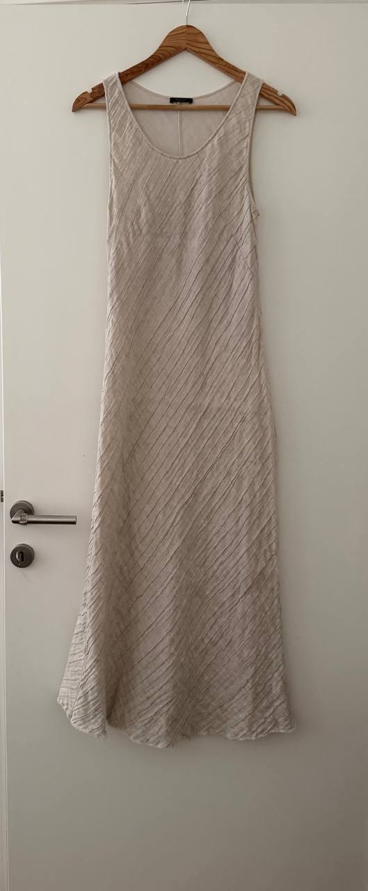 Odeća: haljina, letnji komplet, suknje