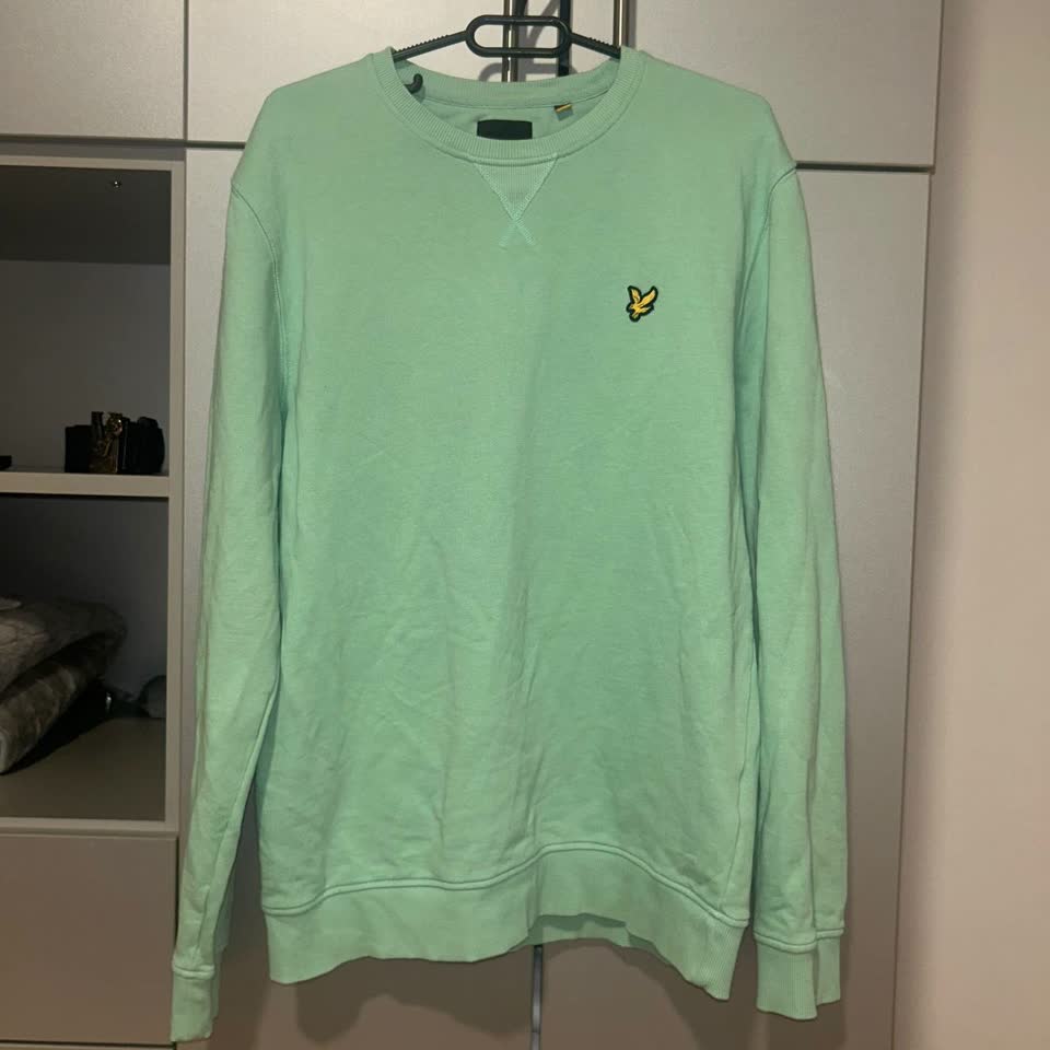 Свитшот Lyle and Scott и джинсовая куртка Sancezz