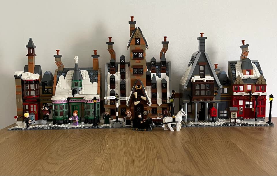 Лего Хогсмид (Lego Hogsmeade)