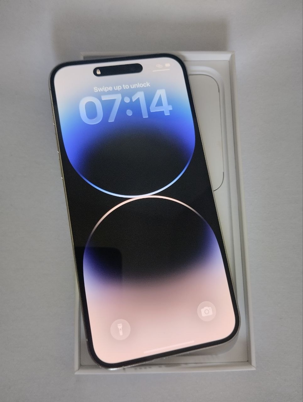 Prodajem iPhone 14 Pro Max Silver, 256 GB