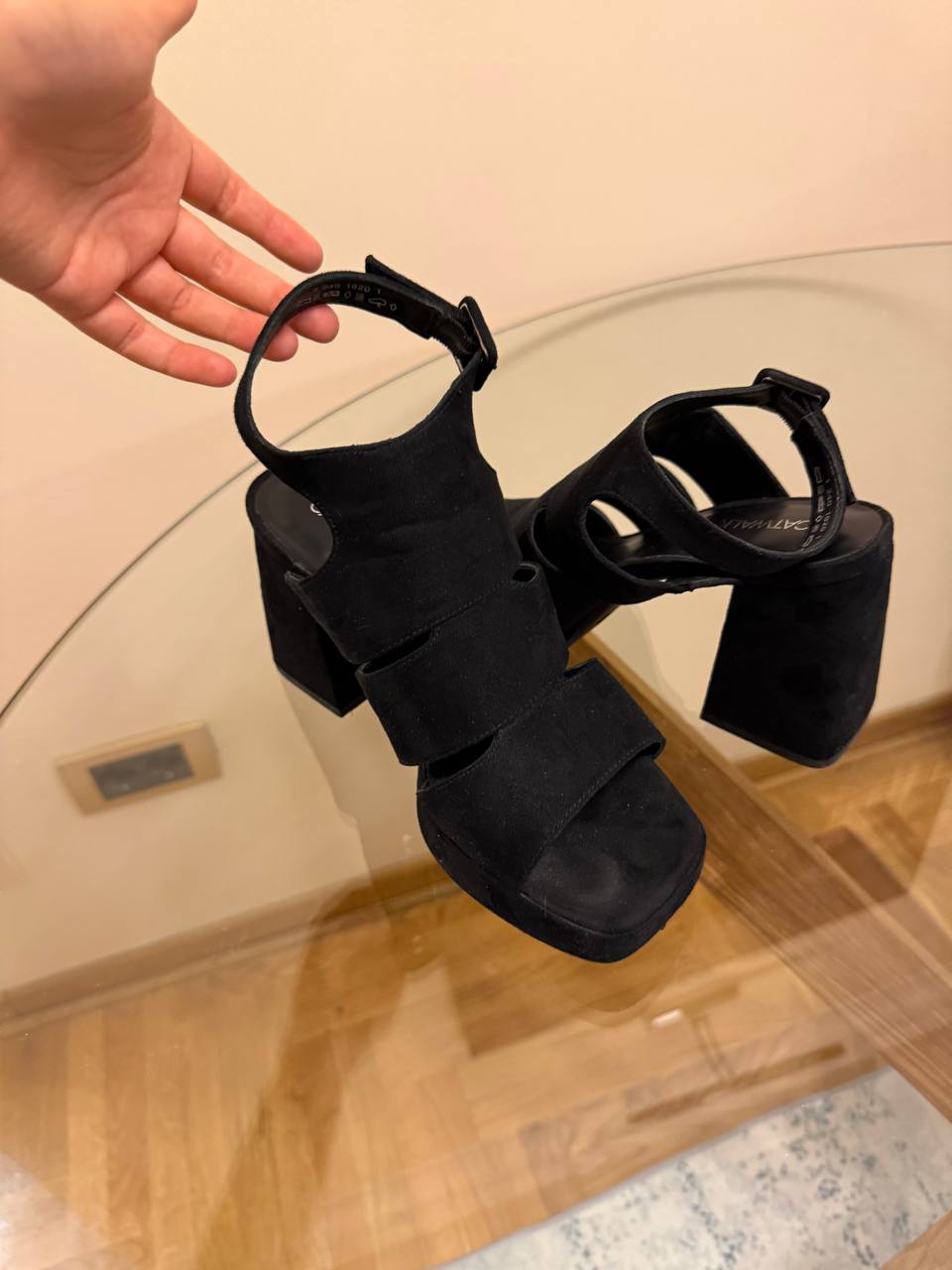 Босоножки Catwalk из Deichmann, размер 37