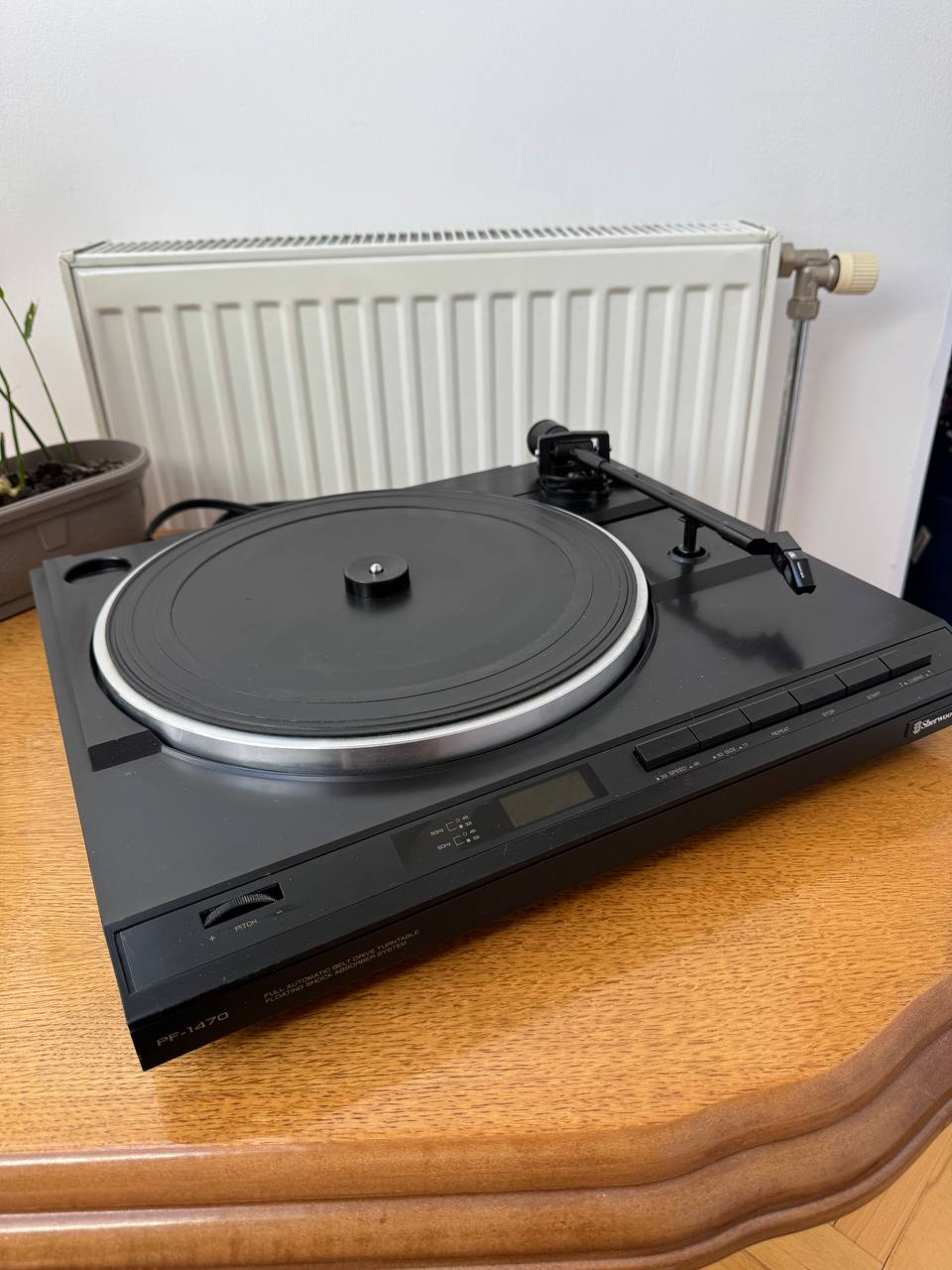 Виниловый проигрыватель Sherwood pf1470