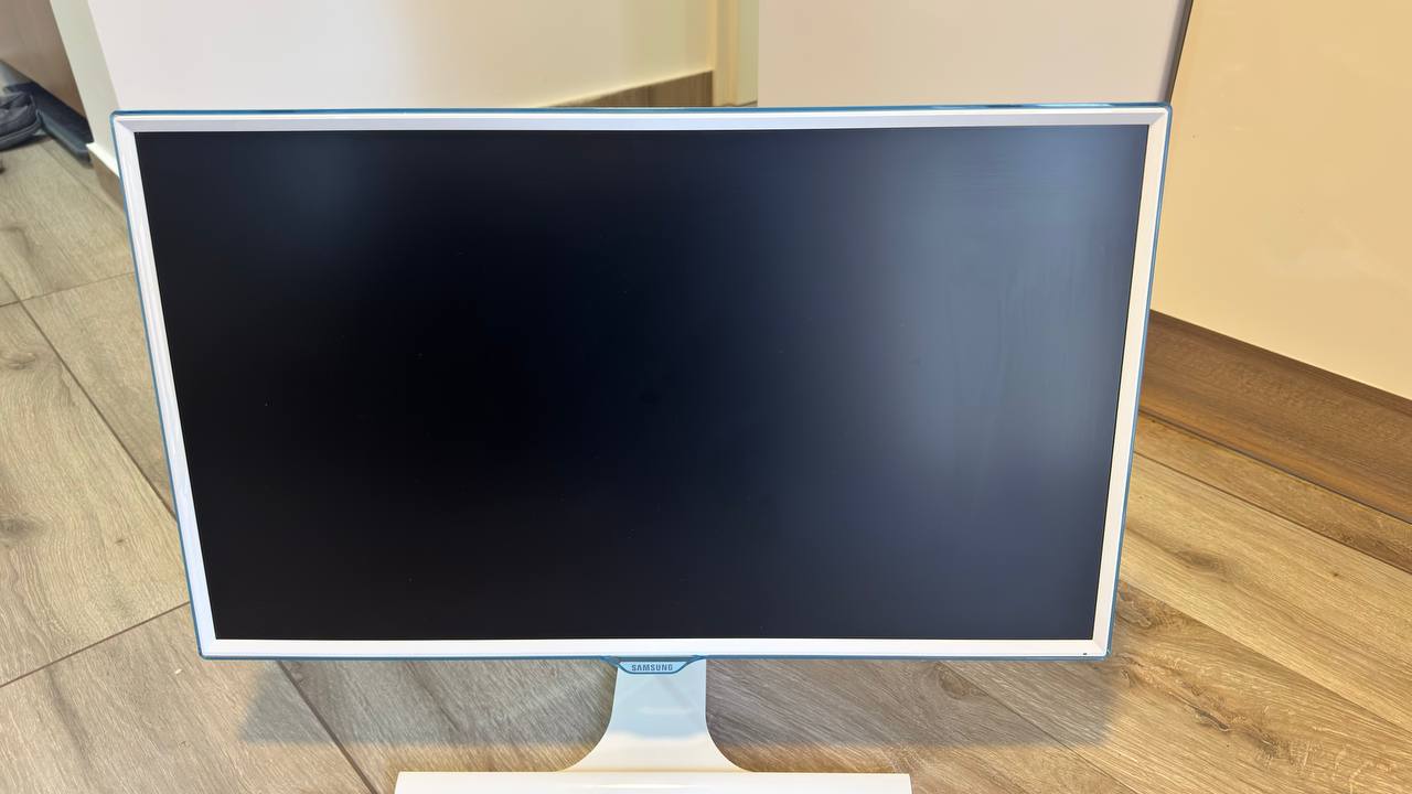 Продам монитор Samsung LS27E391HS