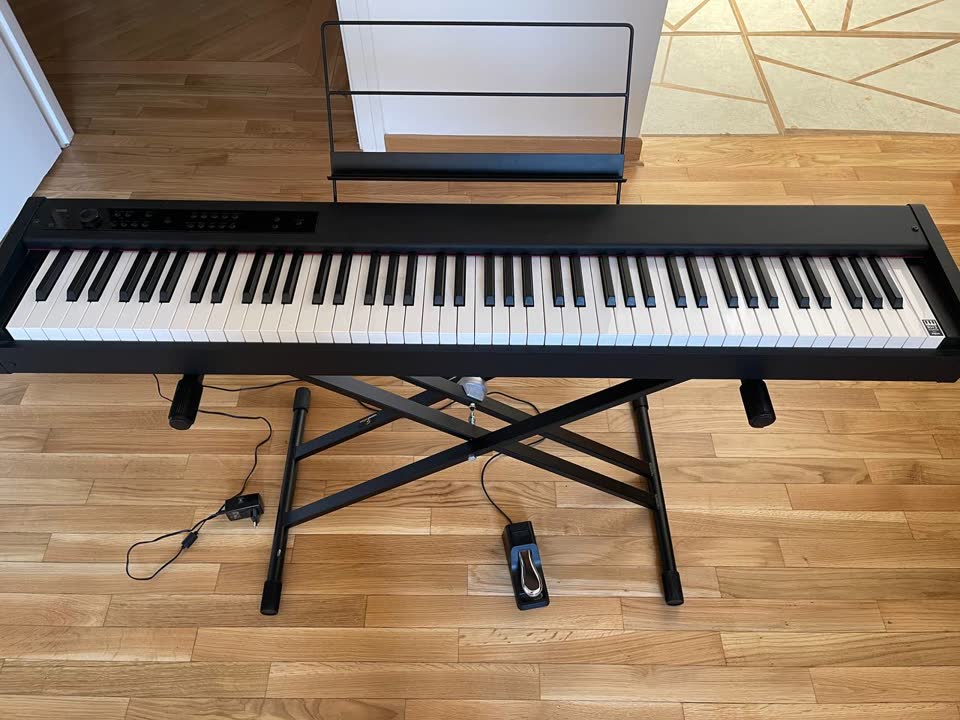 Электронное пианино Korg D1