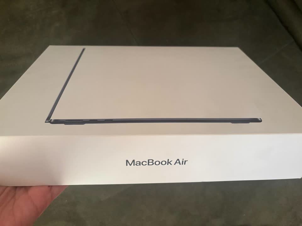 Novi MacBook 13 inča