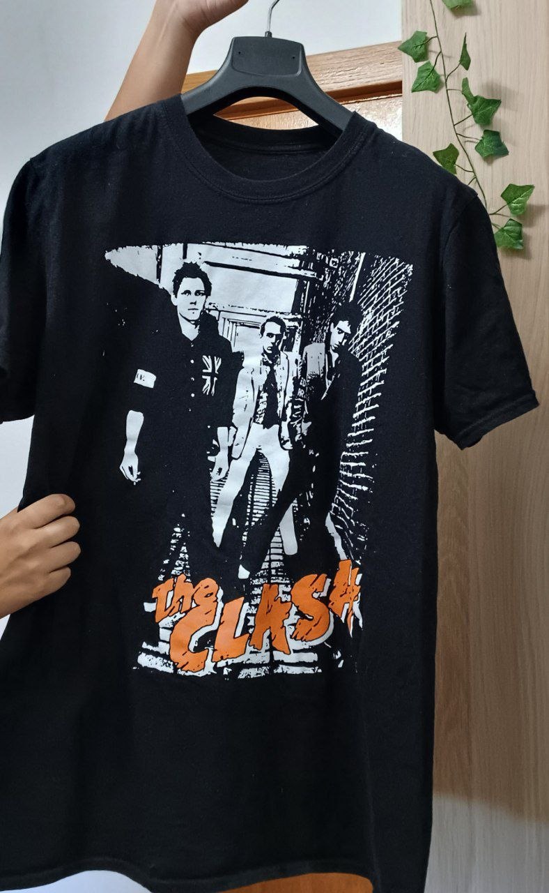 Футболка с группой The Clash