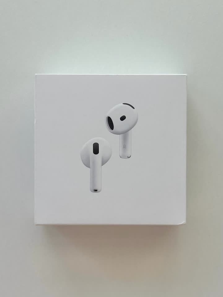 Apple AirPods 4 ANC